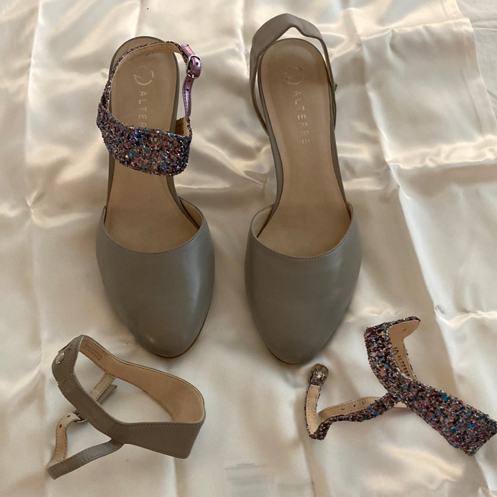 Alterre mid heel mule with interchangeable straps.